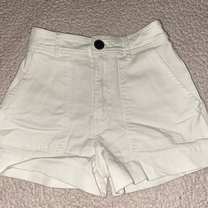SUPER CUTE White H&M Short Shorts